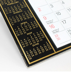 The Dominique Desktop Calendar